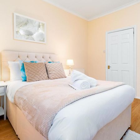 Luxury 3 Bedroom House - Harborne - Parking - Garden - Wifi & Netflix 122G 버밍엄 외부 사진